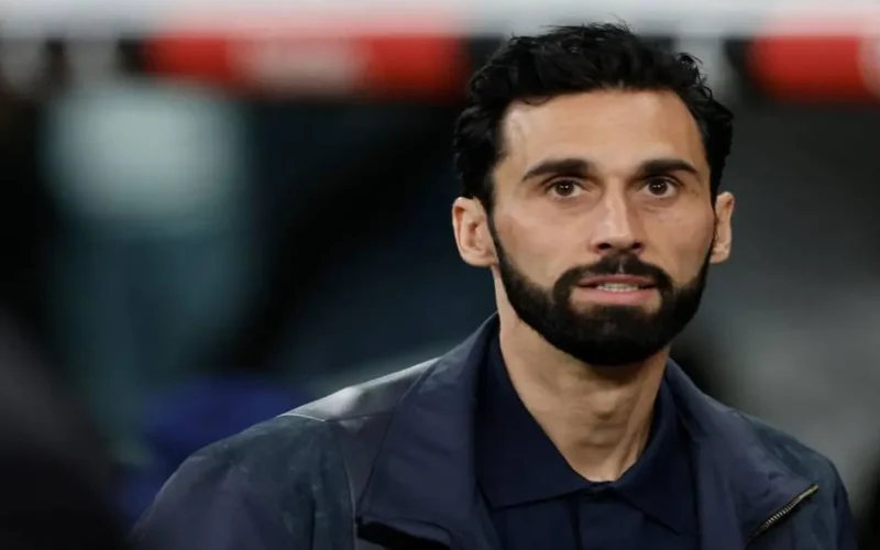 انقسام في غرفة ملابس ريال مدريد حول قضية بقاء ألفارو أربيلوا
